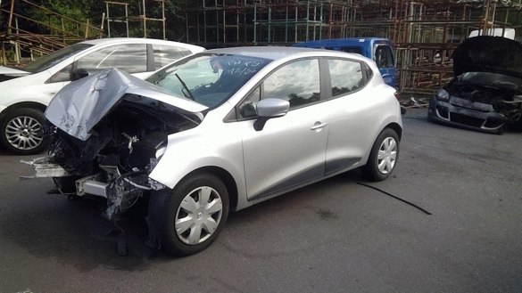 vehicule-renault-clio-iv-1-5-2012-50cc7ef82e5fed3e4cb8a1dcec5903.jpg
